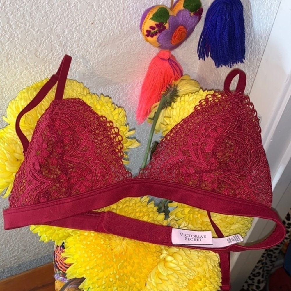 Victoria’s Secret Burgundy lace bra